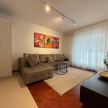 Monero Boutique V Apartment *